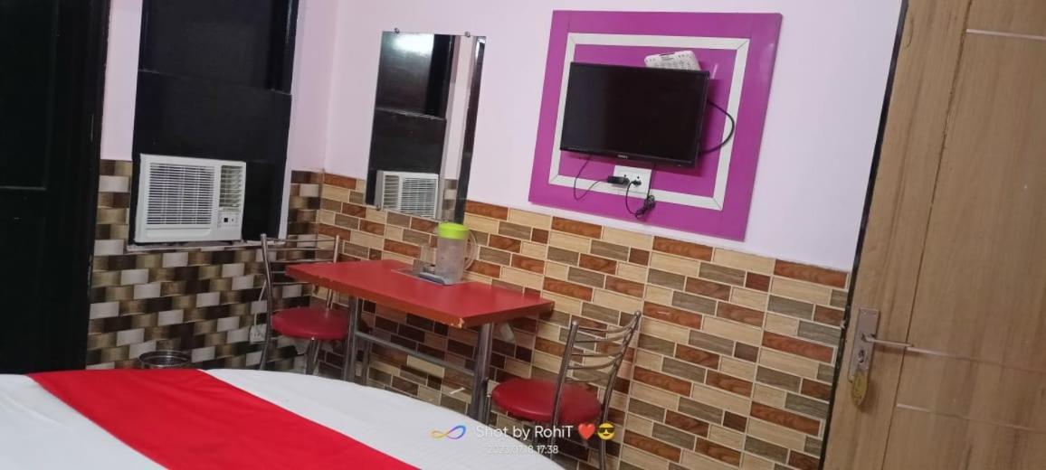 Hotel New Apple Rose Chandigarh Near Railway Station Dariya Uco Bank Ke Pass Eksteriør billede